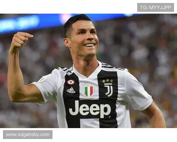 LNG战队在世界冠军杯积分榜中以63分稳居首位展现强大实力