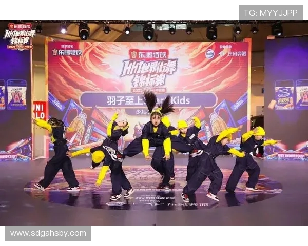 北京街舞队在世界攀岩锦标赛中的逆袭之旅与梦想追逐的精彩瞬间