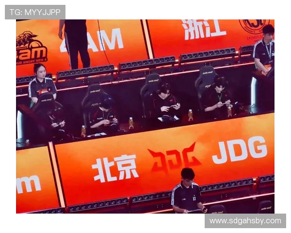 和平精英赛事分析：JDG战队的比赛经验与策略探讨