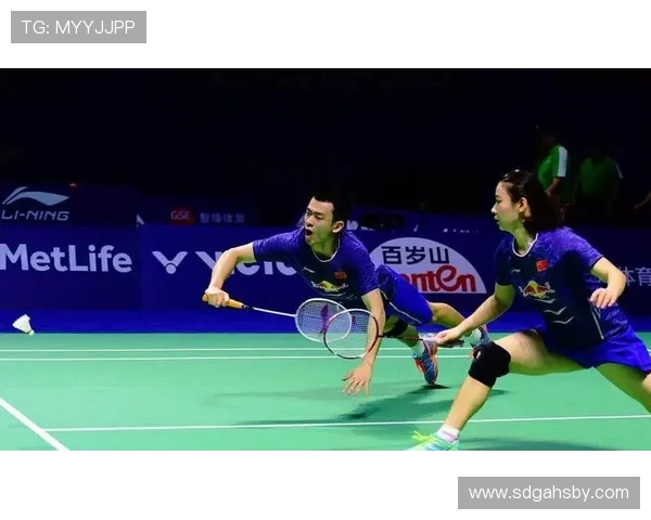 成都羽毛球队在羽毛球节奏排名中创新高展现实力与潜力